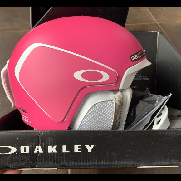 Oakley Accessories - OAKLEY MOD 3 Ski Snowboard Helmet BOA 51-55 cm